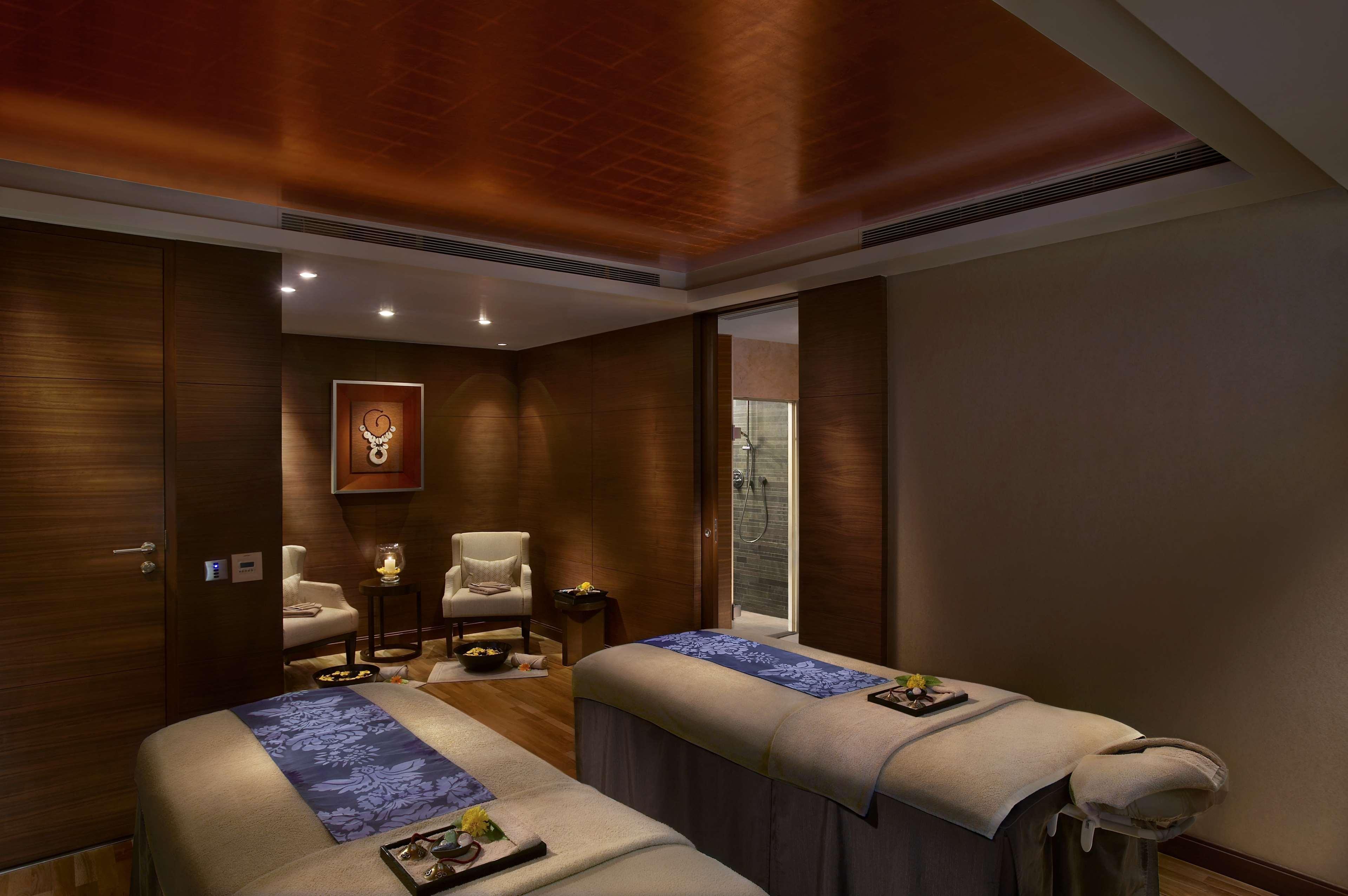 Готель The Leela Мумбаї Екстер'єр фото Spa at The Oberoi, Mumbai